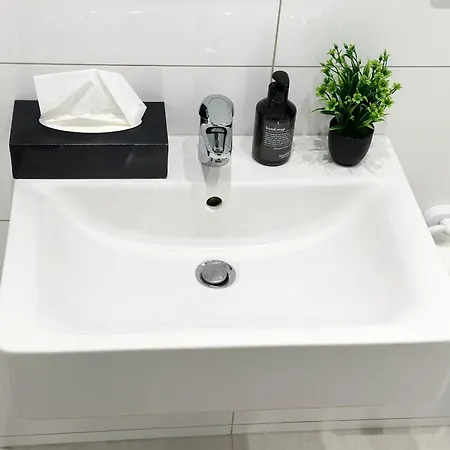 Apartman Bella - Business&family Ap 9, 100m Zum Konzerteingang Schloss, Parkplatz, Smarttv, Netflix, Waschmaschine, 24h Checkin, 35qm Ludwigsburg