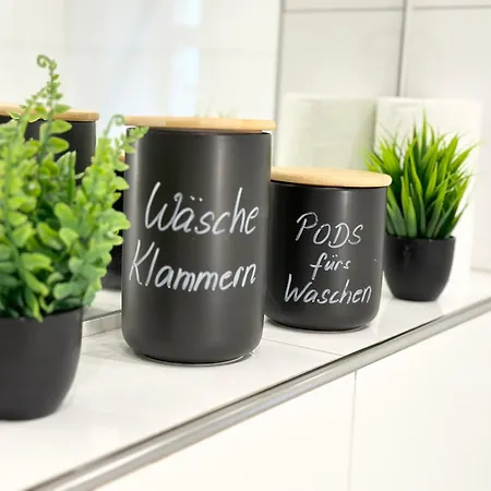Bella - Business&family Ap 9, 100m Zum Konzerteingang Schloss, Parkplatz, Smarttv, Netflix, Waschmaschine, 24h Checkin, 35qm Apartman Ludwigsburg